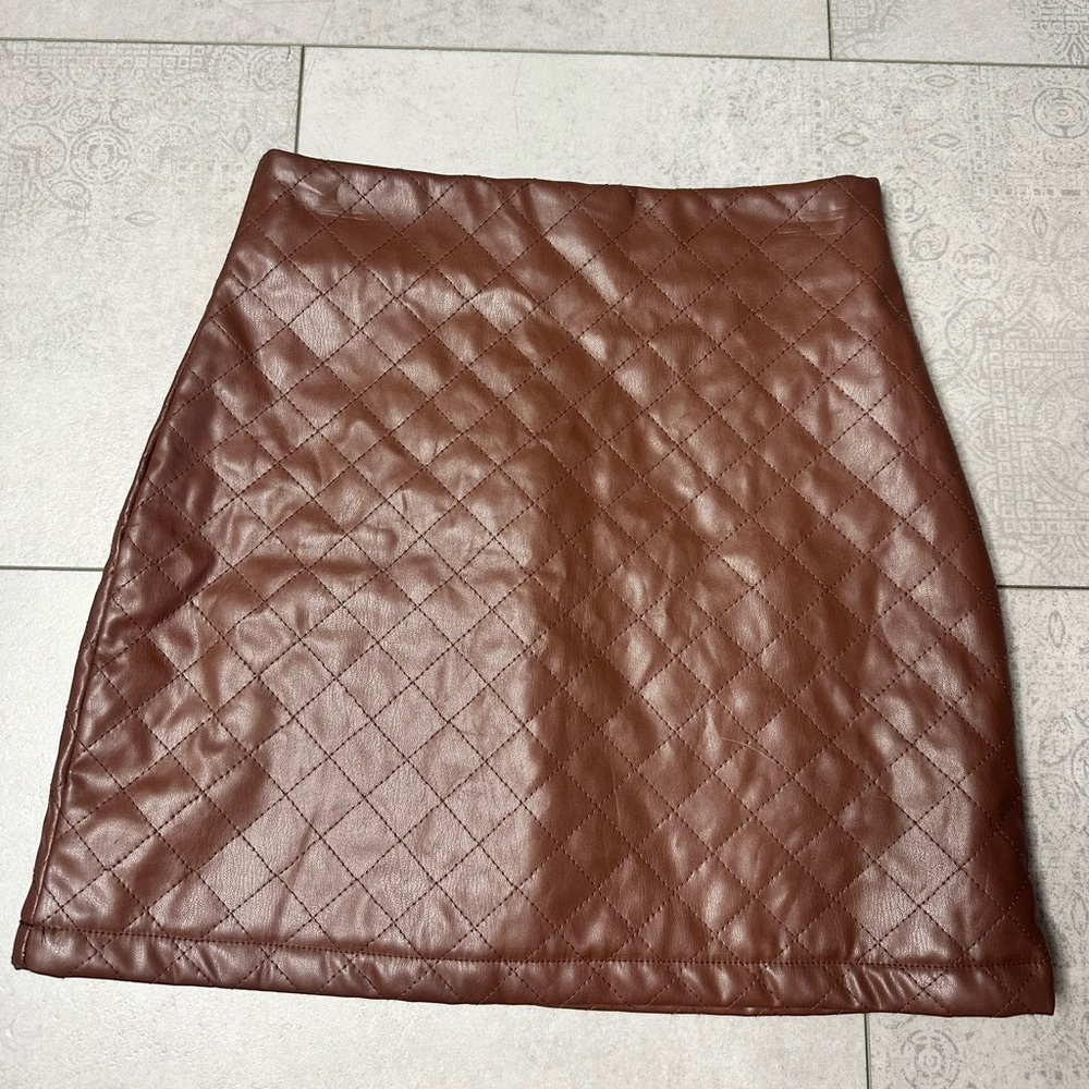 Fashion on Earth pencil skirt